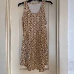 Nightgown with pockets